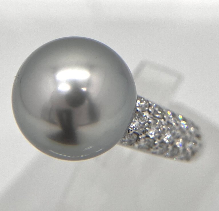 ネクタイピン 黒蝶真珠 買取 ｜ピーコックグリーン パールネクタイピン 9.4g