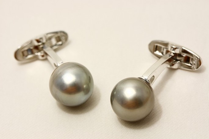 カフス 黒蝶真珠 買取 ｜タヒチ パールカフス