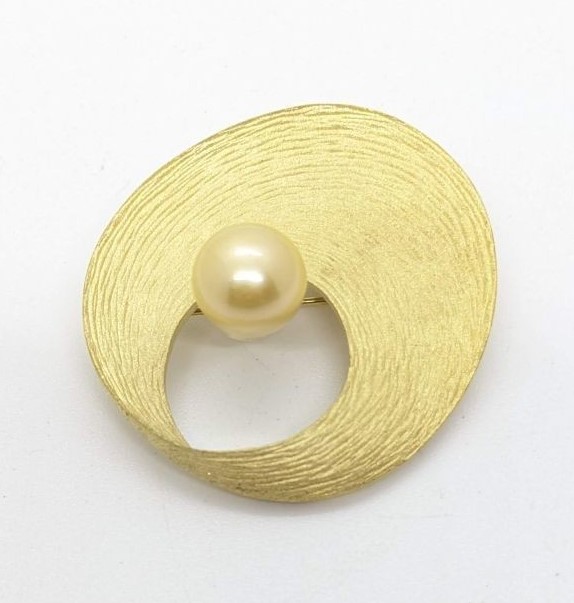 ブローチ ゴールデンパール 買取 ｜パールブローチ