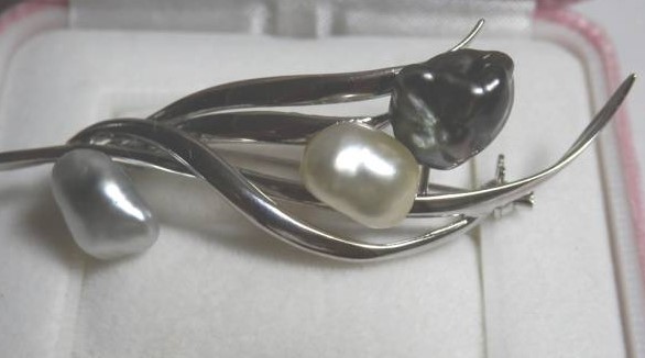 ブローチ ケシ真珠 買取 ｜パールブローチ