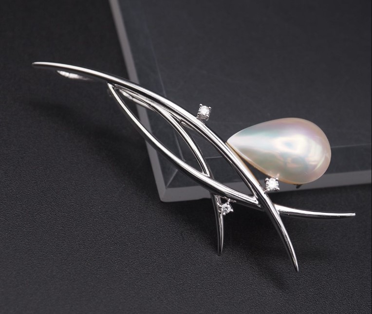 ダイヤモンド買取 ｜ダイヤモンド タサキ パールブローチを買取しました。【真珠買取リパール】