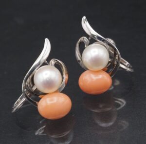 サンゴ 買取 ｜珊瑚[ミキモト 真珠イヤリング]を買取しました。【真珠買取リパール】
