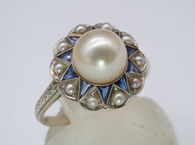 サファイア 薄い青 ｜サファイア[パールリング]を買取しました。【真珠買取リパール】