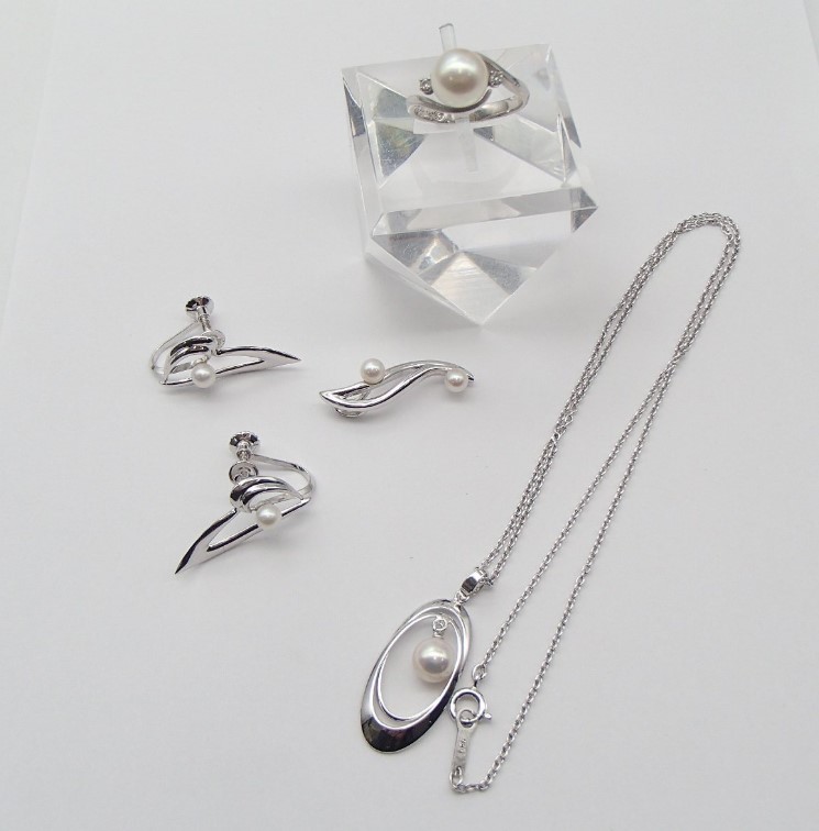 pm900 ｜淡水パール[タサキ ペンダント・ネックレス・イヤリング・リング4点セット]を買取しました。【真珠買取リパール】