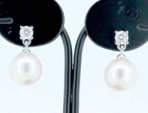 ダイヤモンド ピアス 買取 ｜ダイヤモンド[タサキ パールピアス]を買取しました。【真珠買取リパール】