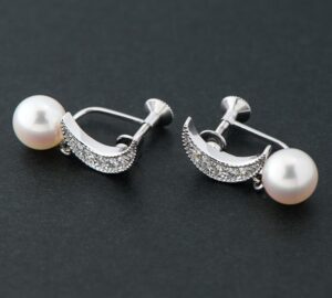 ダイヤモンド買取価格表 ｜ダイヤモンド[ミキモト パールイヤリング]を買取しました。【真珠買取リパール】